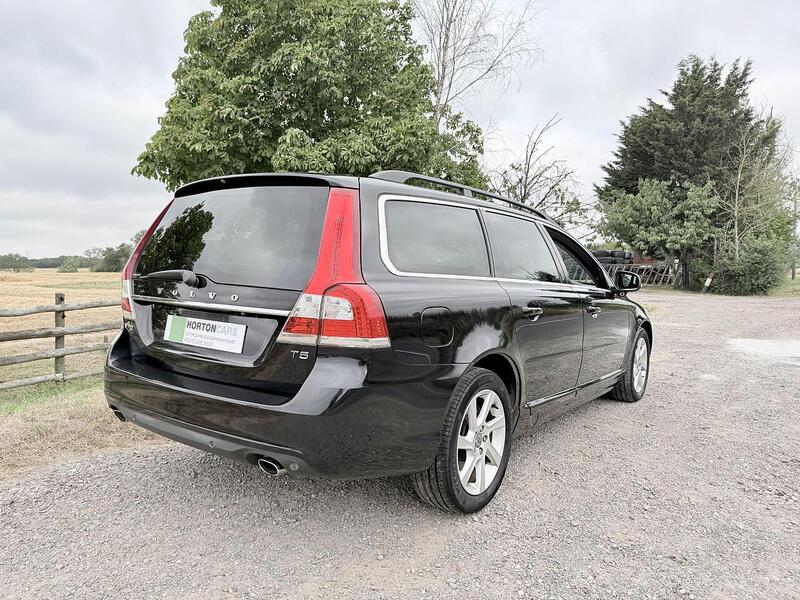 Volvo V70 T5 Se 2.0 5dr Estate Automatic Petrol - U2249