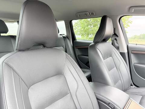 Volvo V70 T5 Se 2.0 5dr Estate Automatic Petrol - U2249