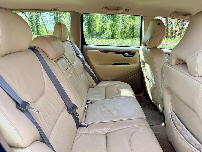 Volvo V70 2.4 Estate 5dr Petrol Automatic (224 g/km, 170 bhp) - U2260