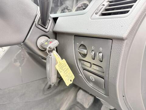 Volvo XC90 2.4 D5 SE SUV 5dr Diesel Geartronic AWD (224 g/km, 182 bhp) - U2262