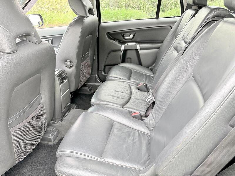 Volvo XC90 2.4 D5 SE SUV 5dr Diesel Geartronic AWD (224 g/km, 182 bhp) - U2262