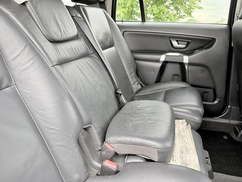 Volvo XC90 2.4 D5 SE SUV 5dr Diesel Geartronic AWD (224 g/km, 182 bhp) - U2262