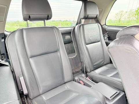 Volvo XC90 2.4 D5 SE SUV 5dr Diesel Geartronic AWD (224 g/km, 182 bhp) - U2262