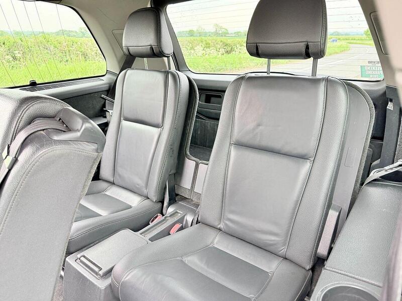 Volvo XC90 2.4 D5 SE SUV 5dr Diesel Geartronic AWD (224 g/km, 182 bhp) - U2262