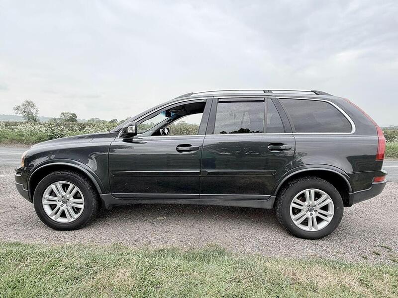 Volvo XC90 2.4 D5 SE SUV 5dr Diesel Geartronic AWD (224 g/km, 182 bhp) - U2262