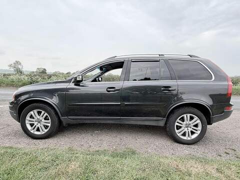 Volvo XC90 2.4 D5 SE SUV 5dr Diesel Geartronic AWD (224 g/km, 182 bhp) - U2262