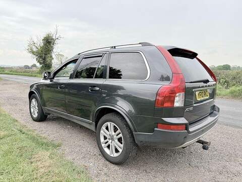 Volvo XC90 2.4 D5 SE SUV 5dr Diesel Geartronic AWD (224 g/km, 182 bhp) - U2262