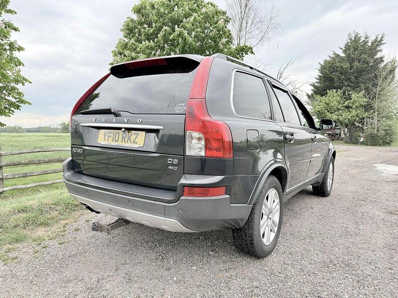 Volvo XC90 2.4 D5 SE SUV 5dr Diesel Geartronic AWD (224 g/km, 182 bhp) - U2262