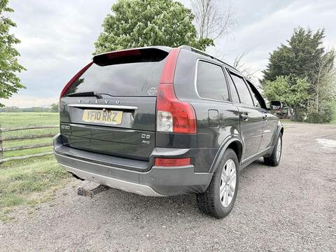 Volvo XC90 2.4 D5 SE SUV 5dr Diesel Geartronic AWD (224 g/km, 182 bhp) - U2262