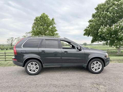 Volvo XC90 2.4 D5 SE SUV 5dr Diesel Geartronic AWD (224 g/km, 182 bhp) - U2262