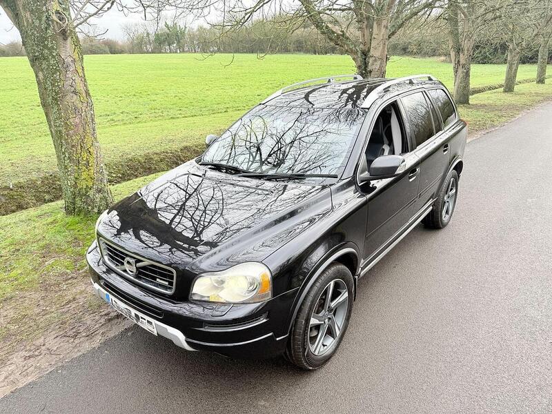 Volvo XC90 2.4 D5 R-Design Nav SUV 5dr Diesel Geartronic 4WD  Estate 2.4 Automatic Diesel - U2263