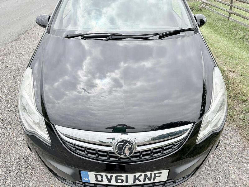 Vauxhall Corsa 1.4 16V SE Hatchback 5dr Petrol Manual Wide Ratio Euro 5 (100 ps) - U2268
