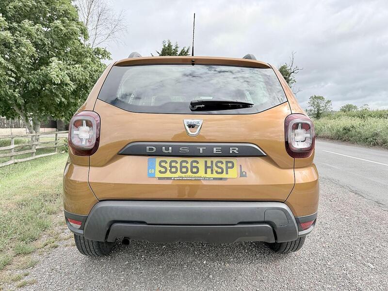 Dacia Duster 1.6 SCe Essential SUV 5dr Petrol Manual Euro 6 (s/s) (115 ps) - U2271