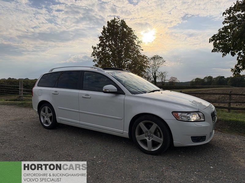 Volvo V50 Se Lux 2.0 5dr Estate Automatic Petrol - U2276