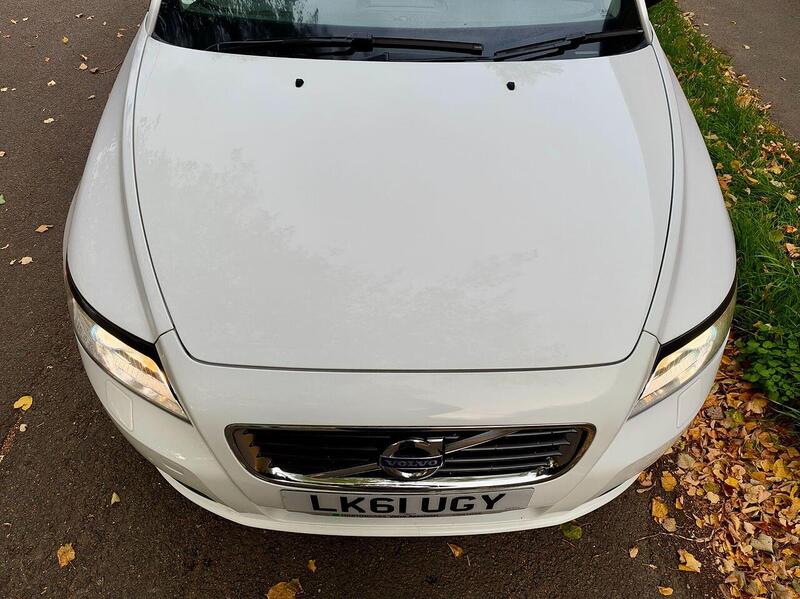 Volvo V50 Se Lux 2.0 5dr Estate Automatic Petrol - U2276
