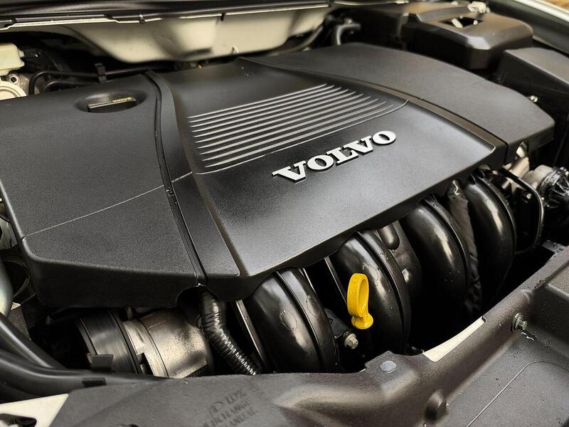 Volvo V50 Se Lux 2.0 5dr Estate Automatic Petrol - U2276