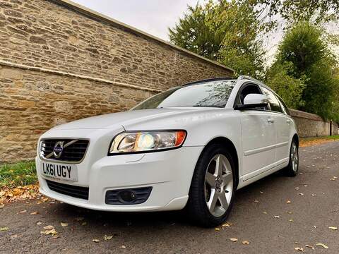 Volvo V50 Se Lux 2.0 5dr Estate Automatic Petrol - U2276