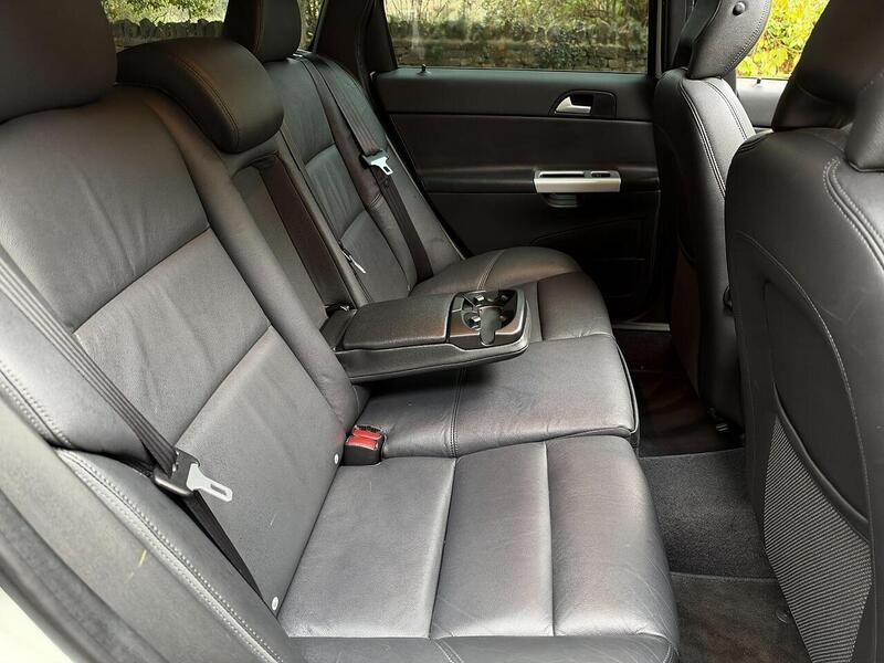Volvo V50 Se Lux 2.0 5dr Estate Automatic Petrol - U2276