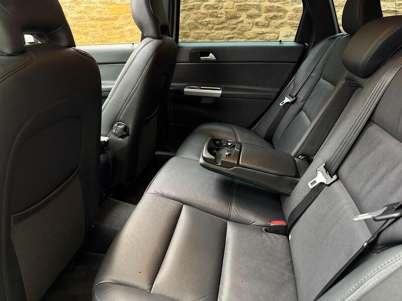 Volvo V50 Se Lux 2.0 5dr Estate Automatic Petrol - U2276