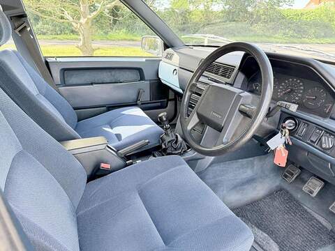 Volvo 940 2.0 SE 5dr - U2278
