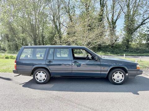 Volvo 940 2.0 SE 5dr - U2278