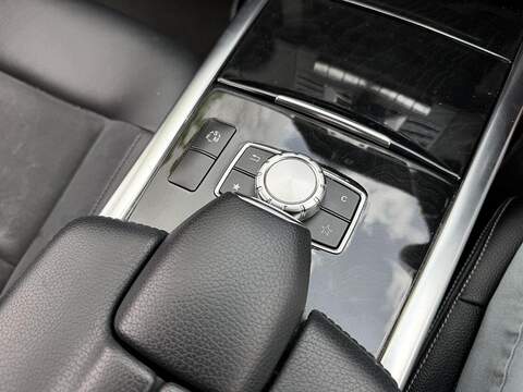 Mercedes-Benz E Class 2.1 E220 CDI AMG Sport Saloon 4dr Diesel G-Tronic+ Euro 5 (s/s) (170 ps) - U2279