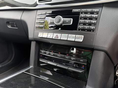 Mercedes-Benz E Class 2.1 E220 CDI AMG Sport Saloon 4dr Diesel G-Tronic+ Euro 5 (s/s) (170 ps) - U2279