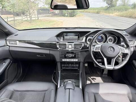 Mercedes-Benz E Class 2.1 E220 CDI AMG Sport Saloon 4dr Diesel G-Tronic+ Euro 5 (s/s) (170 ps) - U2279