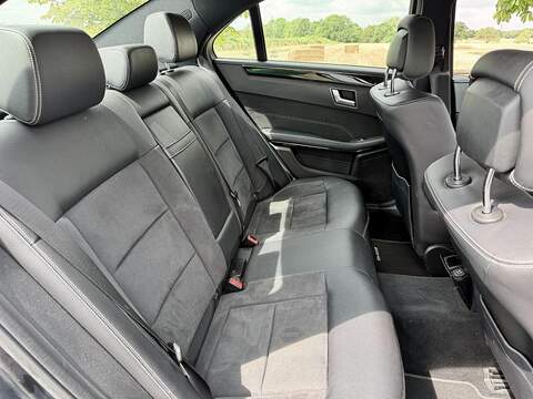 Mercedes-Benz E Class 2.1 E220 CDI AMG Sport Saloon 4dr Diesel G-Tronic+ Euro 5 (s/s) (170 ps) - U2279