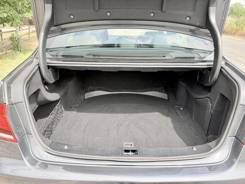 Mercedes-Benz E Class 2.1 E220 CDI AMG Sport Saloon 4dr Diesel G-Tronic+ Euro 5 (s/s) (170 ps) - U2279