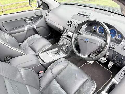 Volvo XC90 4.4 V8 R-Design Geartronic AWD 5dr SUV Automatic P SUV 4.4 Automatic Petrol - U2281