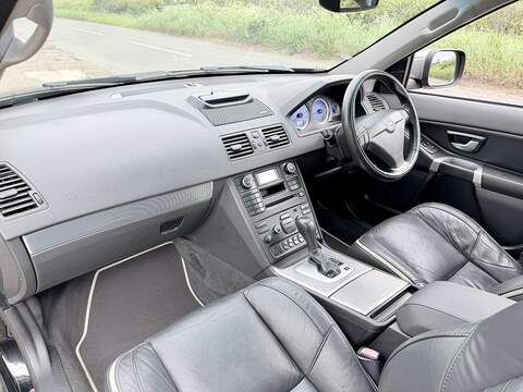Volvo XC90 4.4 V8 R-Design Geartronic AWD 5dr SUV Automatic P SUV 4.4 Automatic Petrol - U2281