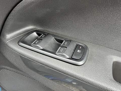 Ford EcoSport 1.0T EcoBoost Zetec SUV 5dr Petrol Manual 2WD Euro 6 (s/s) (125 ps) - U2283