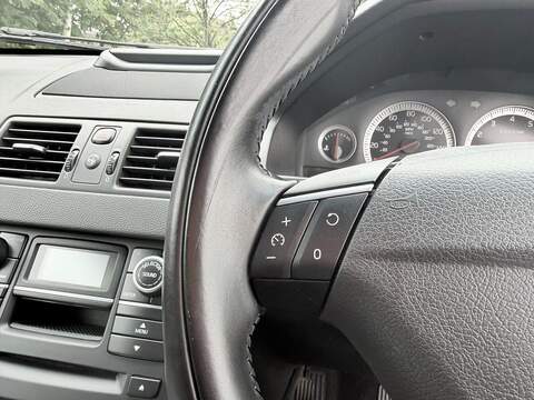 Volvo Xc90 3.2 Se Awd Estate Automatic Petrol 5dr 3.2 5dr Estate Automatic Petrol - U2285