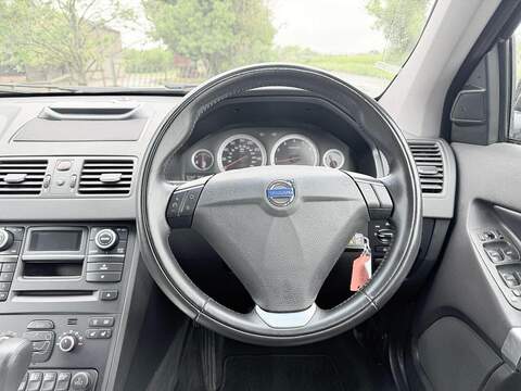 Volvo Xc90 3.2 Se Awd Estate Automatic Petrol 5dr 3.2 5dr Estate Automatic Petrol - U2285
