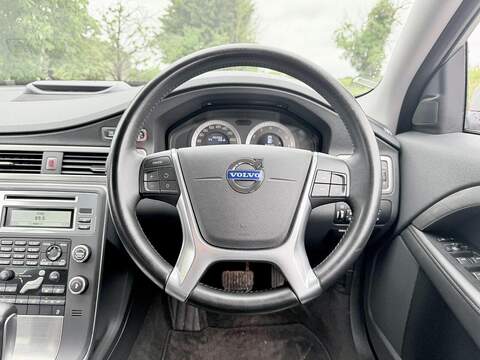 Volvo V70 2.5T SE Lux Estate 5dr Petrol Geartronic Euro 5 (231 ps) - U2286