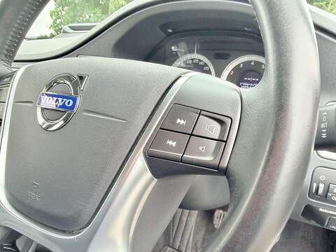 Volvo V70 2.5T SE Lux Estate 5dr Petrol Geartronic Euro 5 (231 ps) - U2286