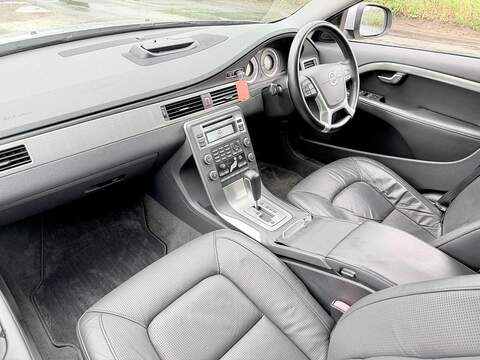 Volvo V70 2.5T SE Lux Estate 5dr Petrol Geartronic Euro 5 (231 ps) - U2286