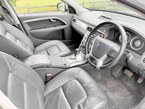 Volvo V70 2.5T SE Lux Estate 5dr Petrol Geartronic Euro 5 (231 ps) - U2286