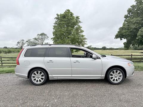 Volvo V70 2.5T SE Lux Estate 5dr Petrol Geartronic Euro 5 (231 ps) - U2286