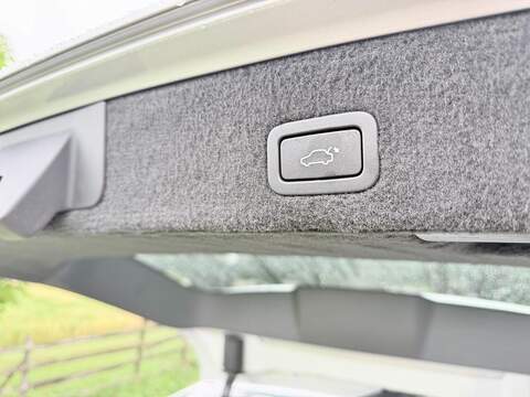 Volvo V70 2.5T SE Lux Estate 5dr Petrol Geartronic Euro 5 (231 ps) - U2286