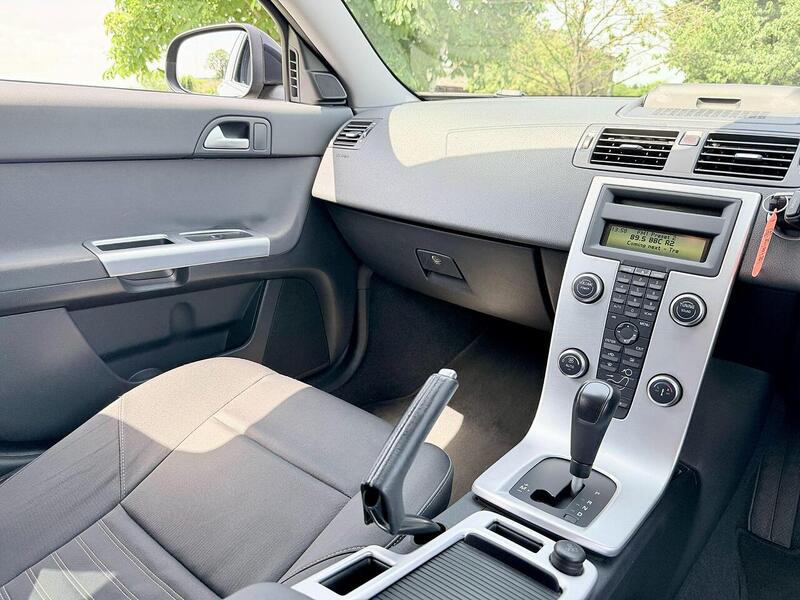 Volvo V50 S 2.0 Estate Automatic Petrol - U2290
