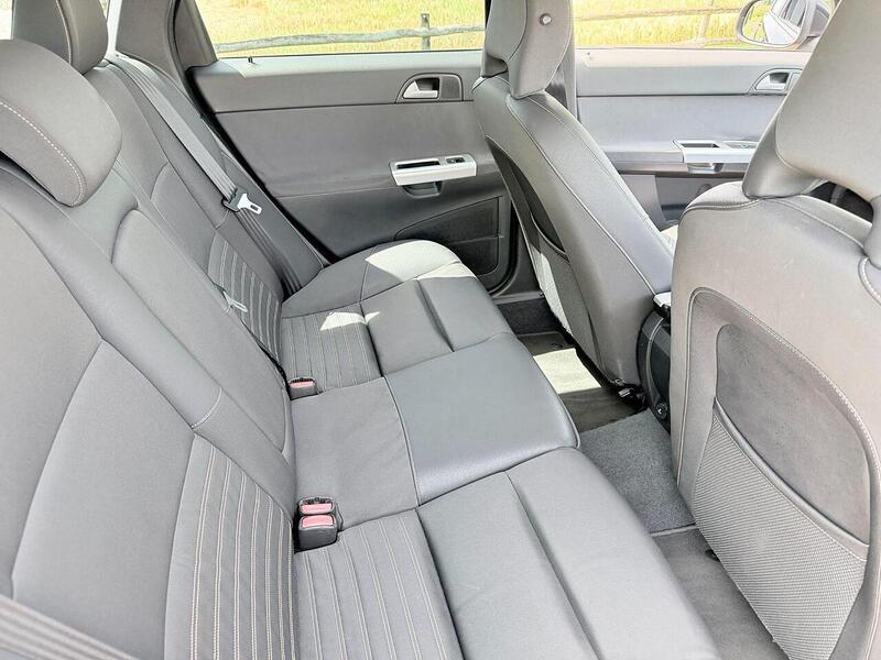 Volvo V50 S 2.0 Estate Automatic Petrol - U2290