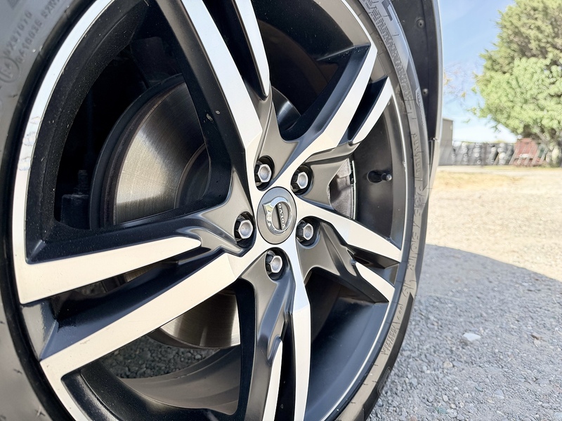 Volvo XC40 2.0 T4 R-Design SUV 5dr Petrol Auto AWD Euro 6 (s/s) (190 ps) - U2323