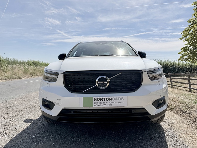 Volvo XC40 2.0 T4 R-Design SUV 5dr Petrol Auto AWD Euro 6 (s/s) (190 ps) - U2323