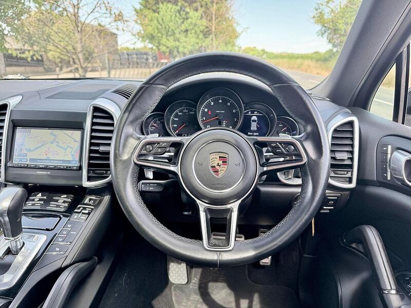 Porsche Cayenne 3.6 SUV 5dr Petrol TiptronicS 4WD Euro 5 (s/s) (300 ps) - U2326