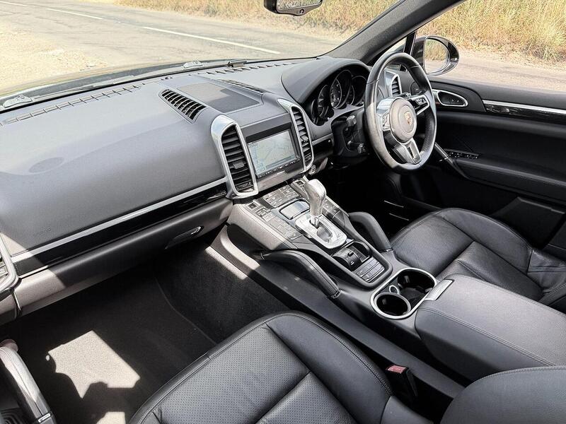 Porsche Cayenne 3.6 SUV 5dr Petrol TiptronicS 4WD Euro 5 (s/s) (300 ps) - U2326