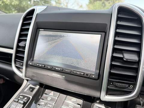 Porsche Cayenne 3.6 SUV 5dr Petrol TiptronicS 4WD Euro 5 (s/s) (300 ps) - U2326