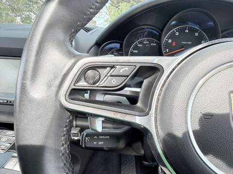 Porsche Cayenne 3.6 SUV 5dr Petrol TiptronicS 4WD Euro 5 (s/s) (300 ps) - U2326