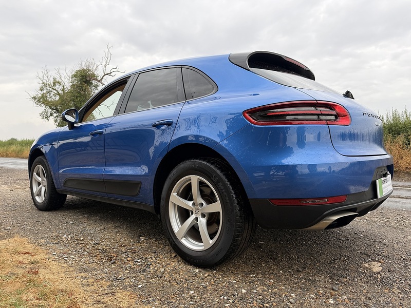 Porsche Macan 2.0T SUV 5dr Petrol PDK 4WD Euro 6 (s/s) (237 ps) - U2331